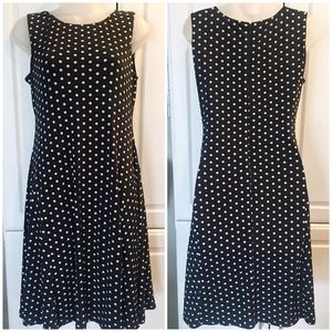 BLACK WHITE SLEEVELESS STRETCH FLARE MIDI XXL NEW